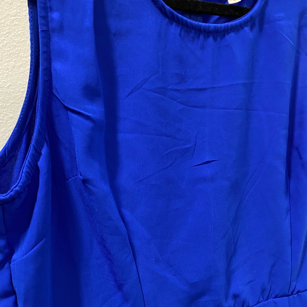 Dress - Picture 3 of 5